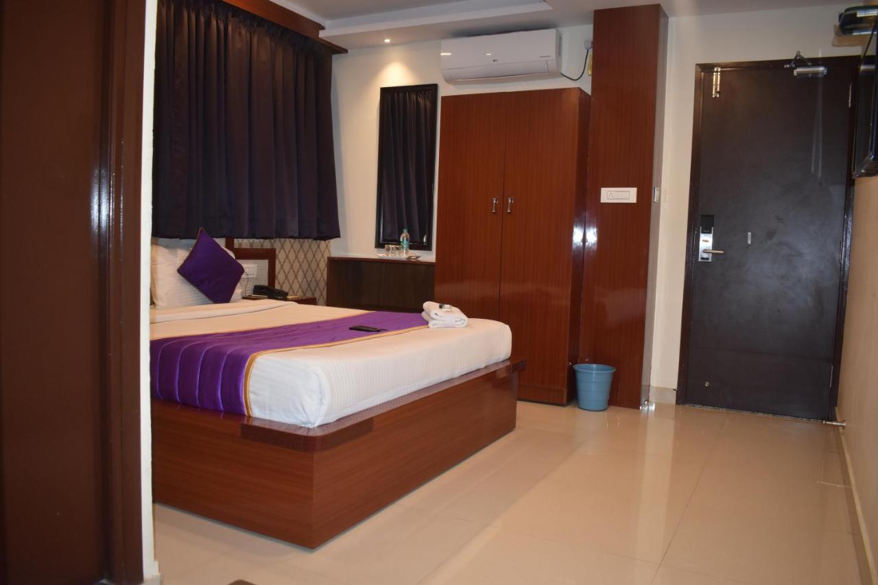 העיר בנגלור Hotel Ur Comforts Jayanagar מראה חיצוני תמונה