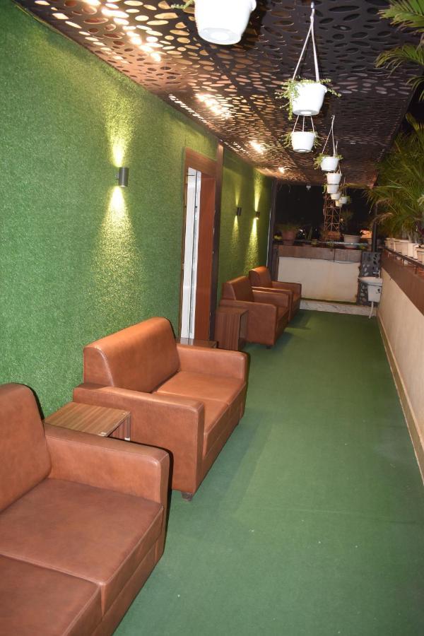 העיר בנגלור Hotel Ur Comforts Jayanagar מראה חיצוני תמונה