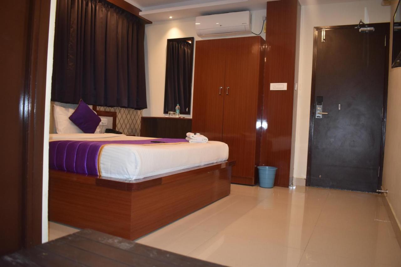 העיר בנגלור Hotel Ur Comforts Jayanagar מראה חיצוני תמונה