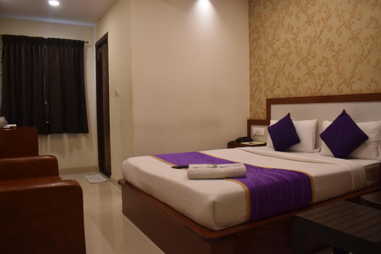 העיר בנגלור Hotel Ur Comforts Jayanagar מראה חיצוני תמונה