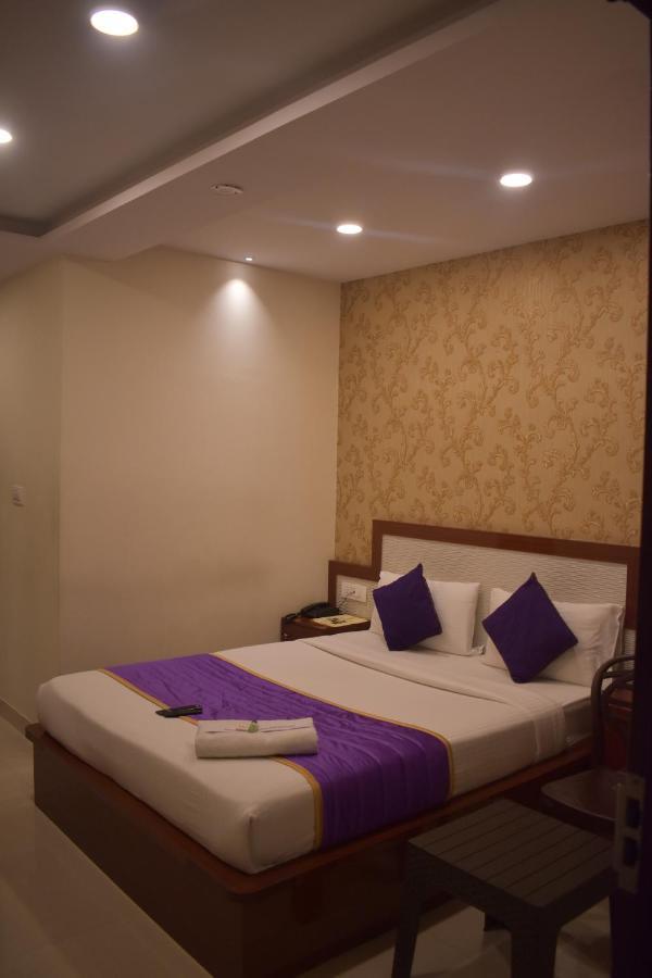 העיר בנגלור Hotel Ur Comforts Jayanagar מראה חיצוני תמונה